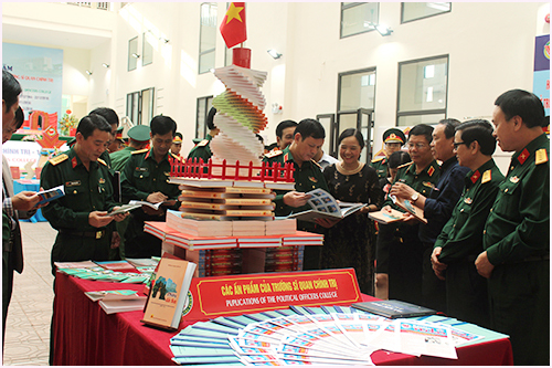 2018-11-08-trien-lam- 3