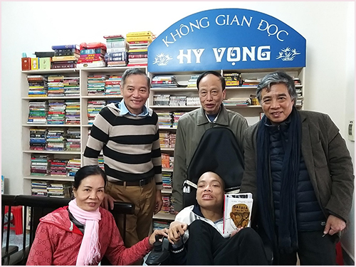 2020-02-10-tang-sach- 2