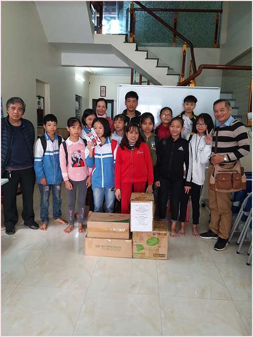 2020-02-10-tang-sach- 3