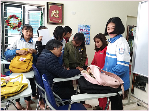 2020-02-10-tang-sach- 4