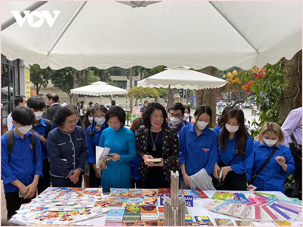 2022-04-22-khap-noi 6