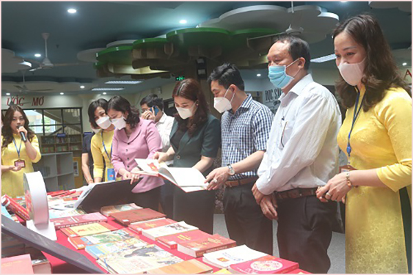 2022-04-22-khap-noi 8