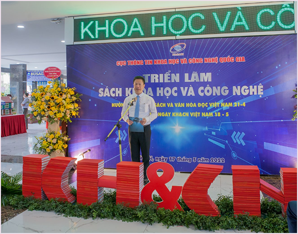 2022-05-18-hoi-sach-03